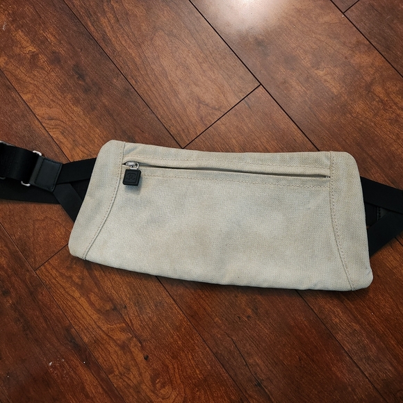 CHANEL Sporte Crossbody Bag - Picture 2 of 8